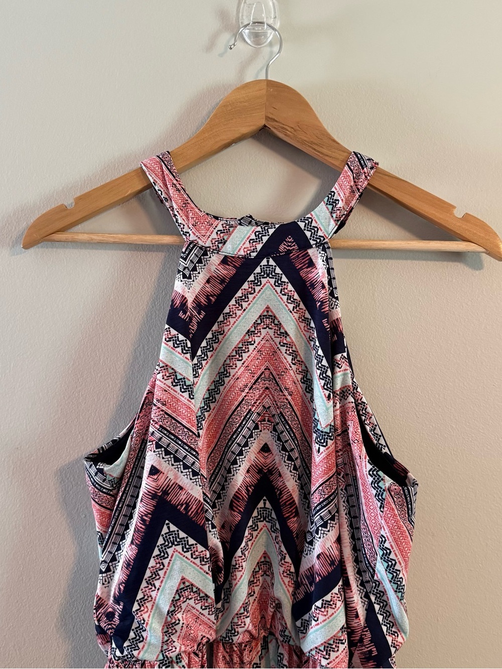 Sleeveless Chevron Maxi Dress in Coral, Navy and Cream - Picture 4 of 7